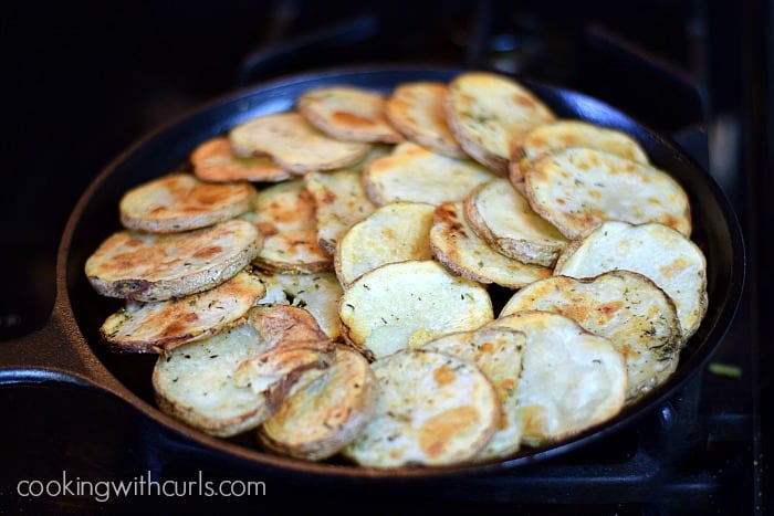 Irish Nachos skillet cookingwithcurls.com